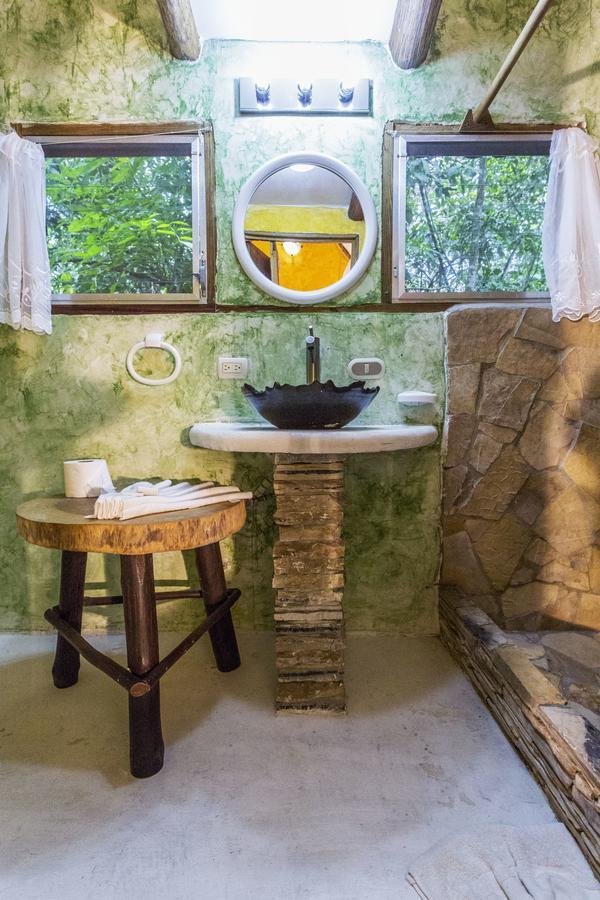 Hotel Hacienda Tijax Jungle Logde Rio Dulce Εξωτερικό φωτογραφία